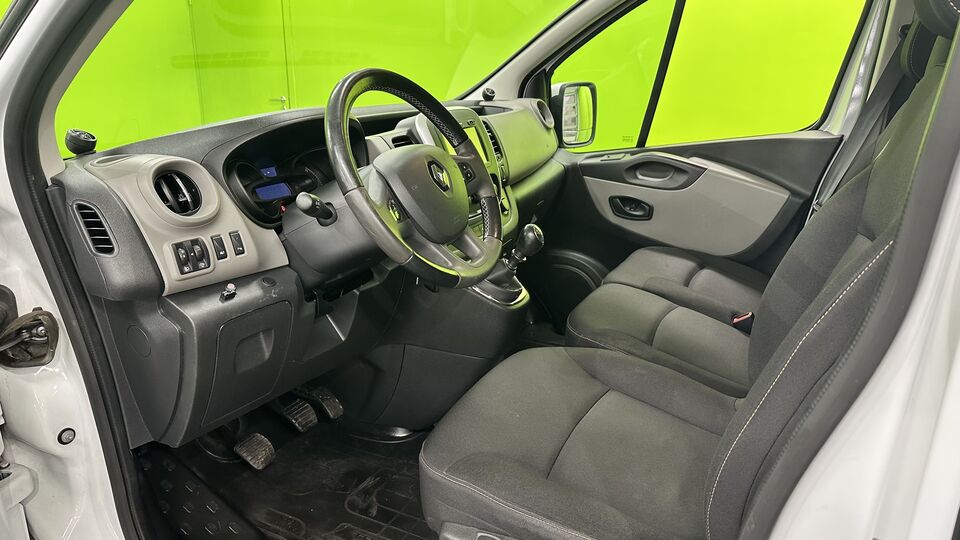 Renault Trafic vaihtoauto