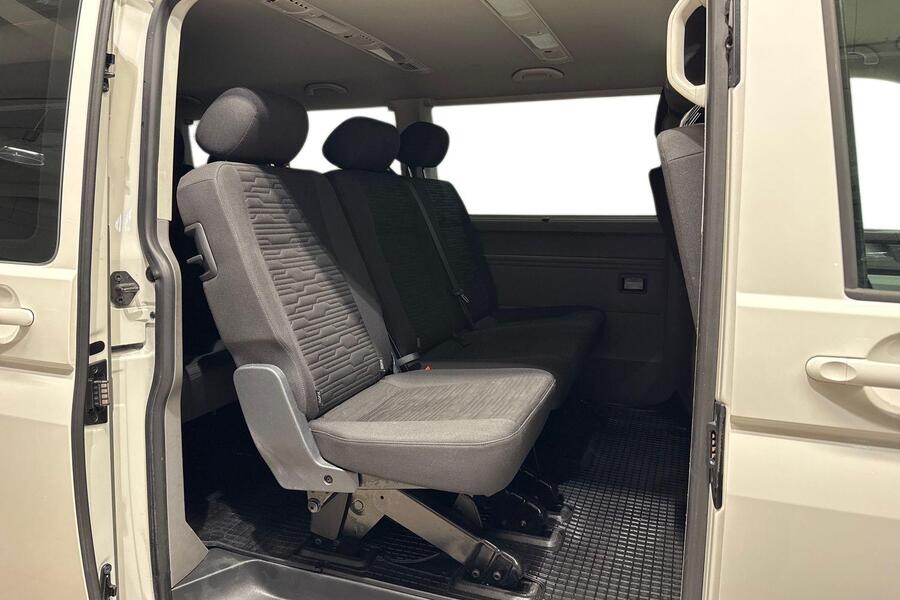 Volkswagen Caravelle vaihtoauto