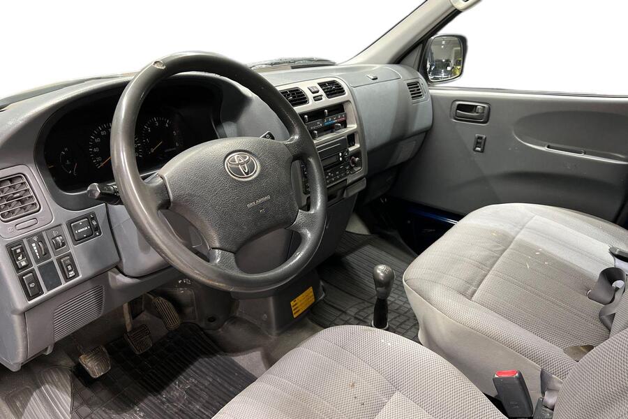 Toyota Hiace vaihtoauto