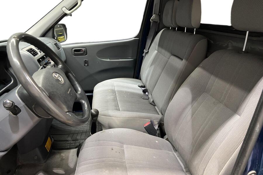 Toyota Hiace vaihtoauto