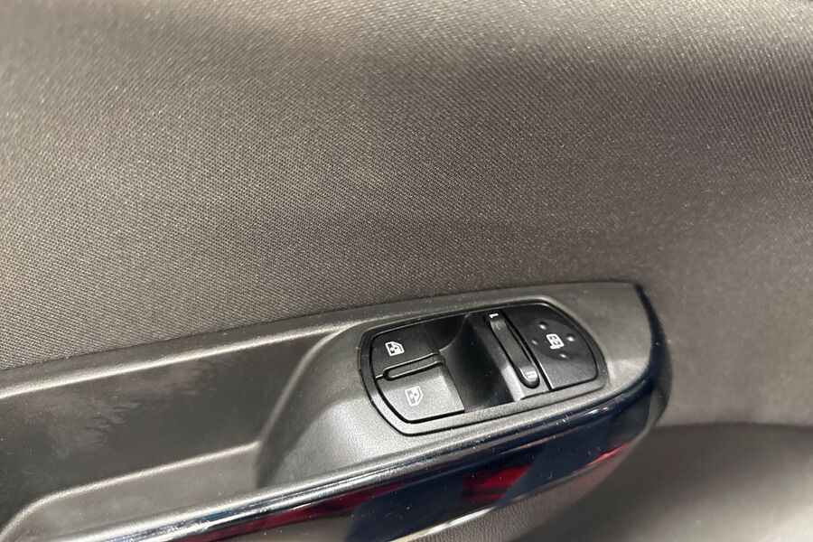 Opel Corsa vaihtoauto