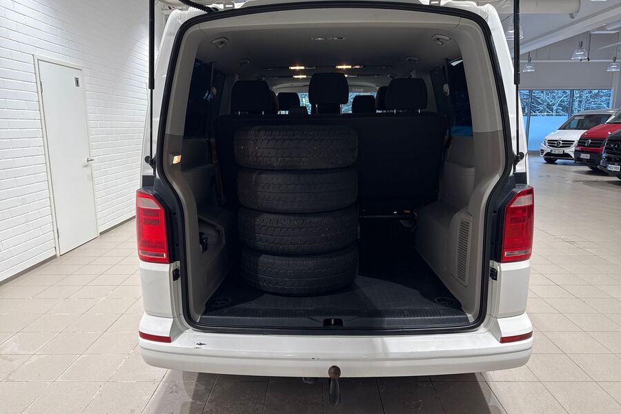 Volkswagen Caravelle vaihtoauto