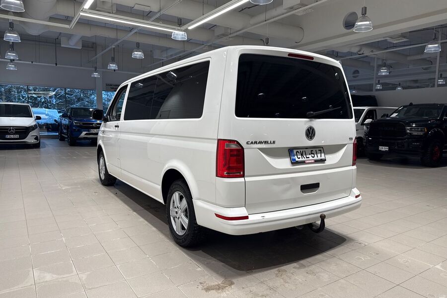 Volkswagen Caravelle vaihtoauto