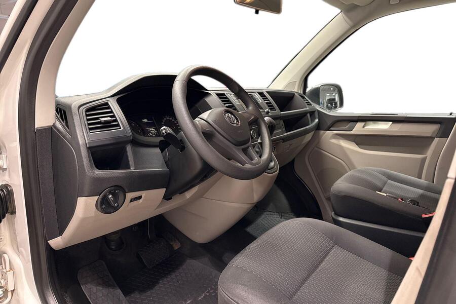 Volkswagen Caravelle vaihtoauto