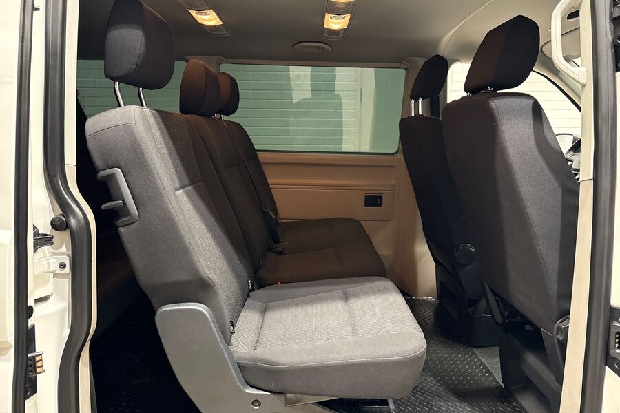 Volkswagen Caravelle vaihtoauto