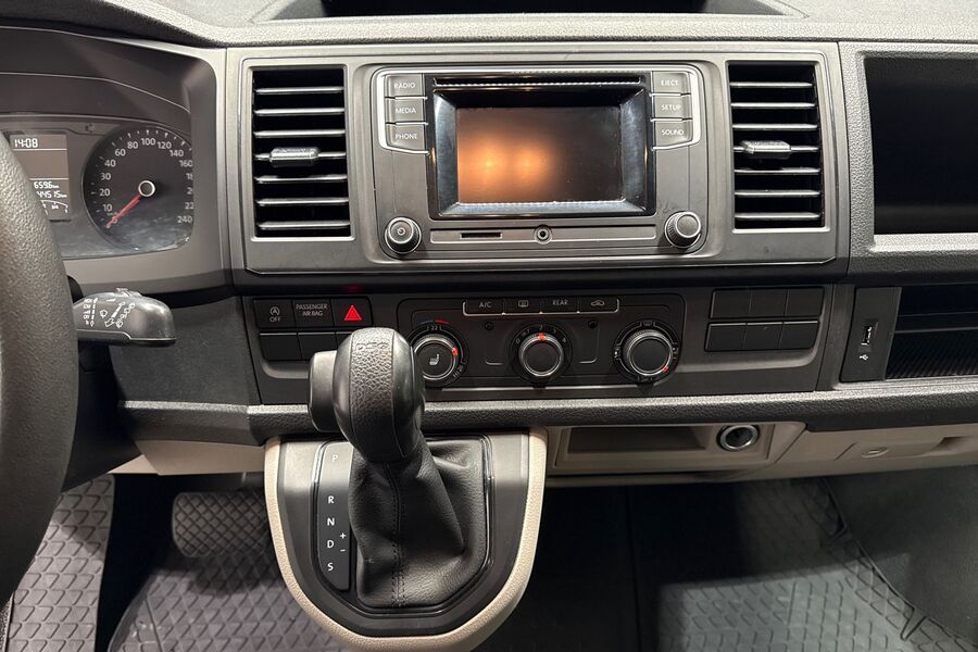 Volkswagen Caravelle vaihtoauto