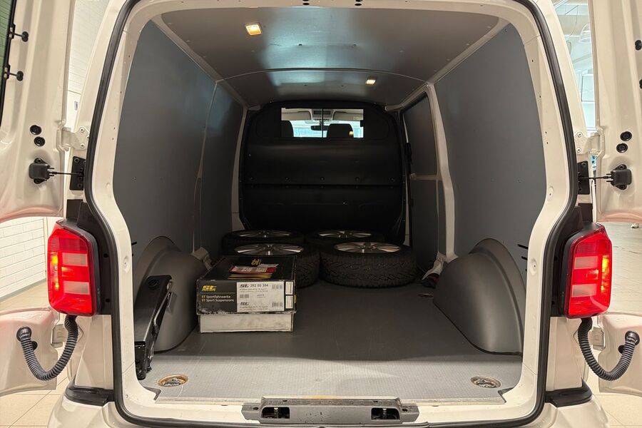 Volkswagen Transporter vaihtoauto