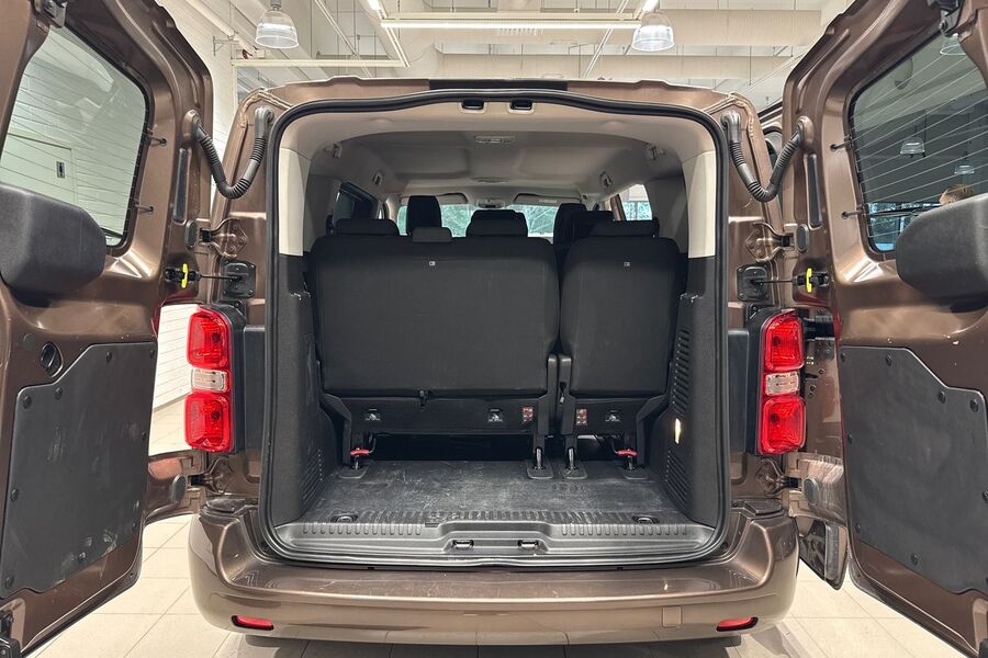 Toyota Proace Verso vaihtoauto