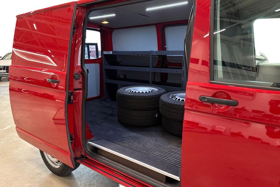 Volkswagen Transporter vaihtoauto