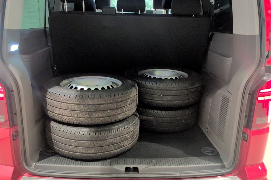 Volkswagen Caravelle vaihtoauto