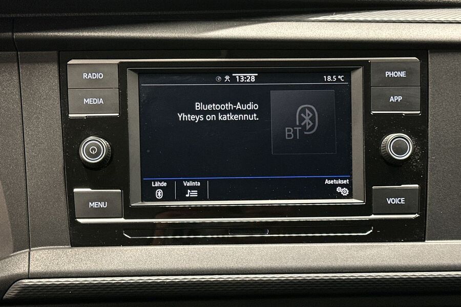 Volkswagen Caravelle vaihtoauto