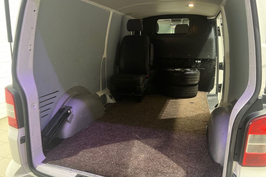 Volkswagen Transporter vaihtoauto