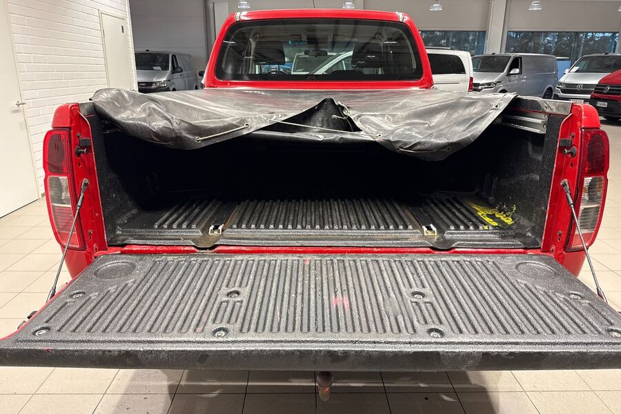 Nissan Navara vaihtoauto