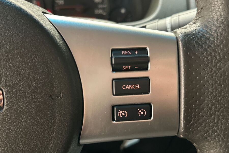 Nissan Navara vaihtoauto