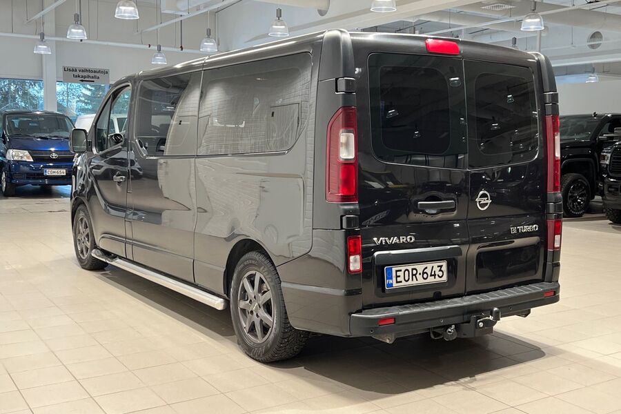 Opel Vivaro vaihtoauto