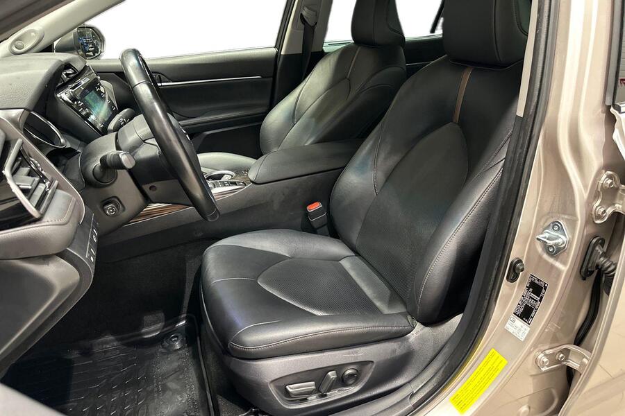 Toyota Camry vaihtoauto