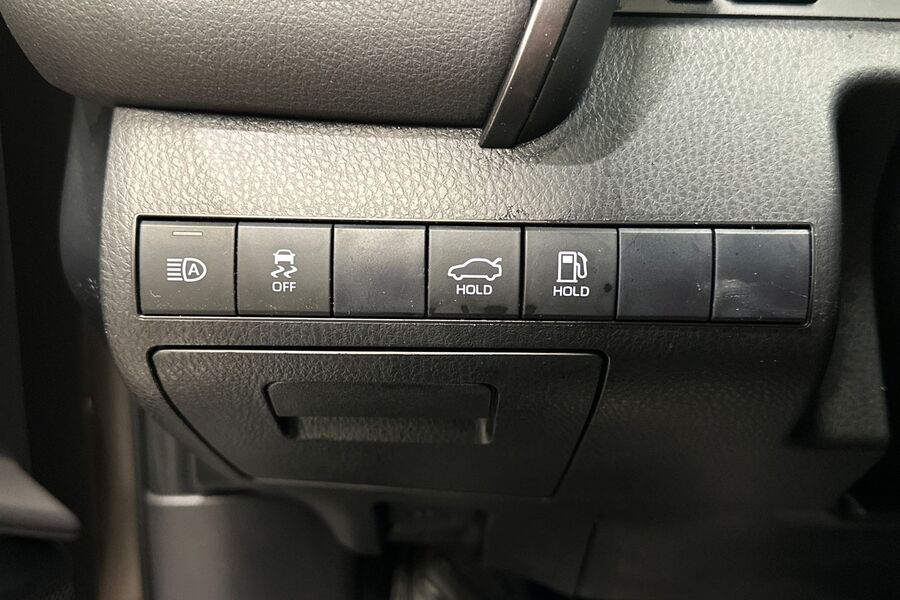 Toyota Camry vaihtoauto