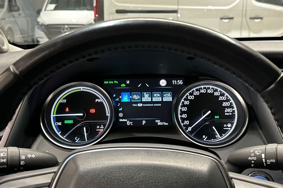 Toyota Camry vaihtoauto