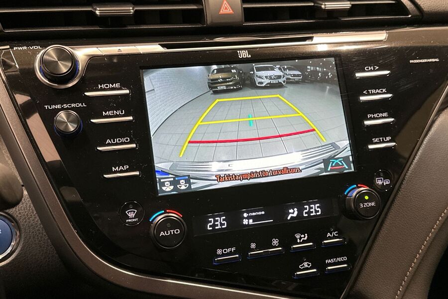 Toyota Camry vaihtoauto