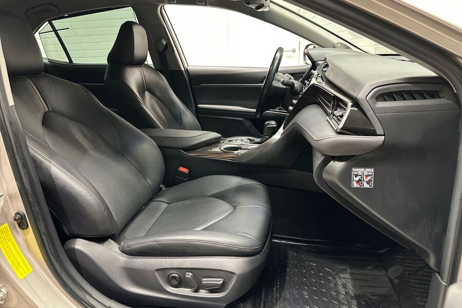 Toyota Camry vaihtoauto