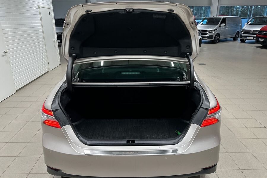 Toyota Camry vaihtoauto