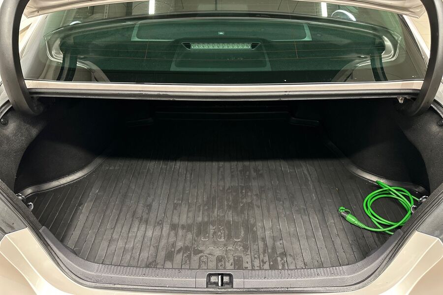 Toyota Camry vaihtoauto