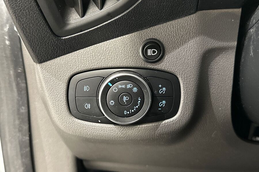 Ford Transit Connect vaihtoauto