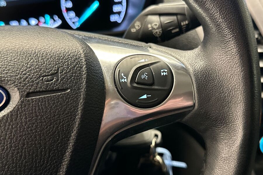 Ford Transit Connect vaihtoauto