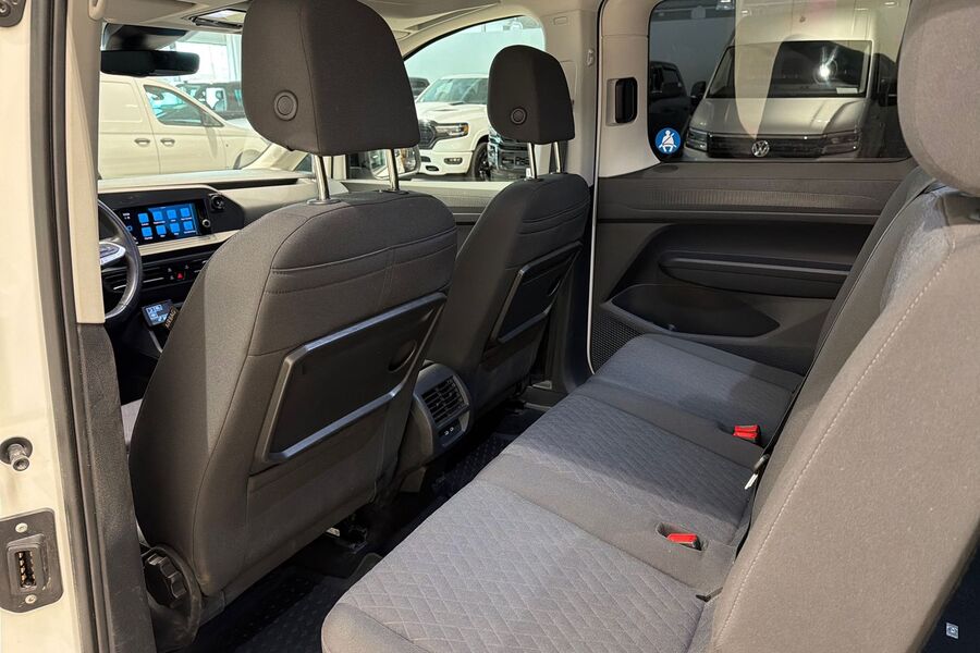 Volkswagen Caddy Maxi vaihtoauto