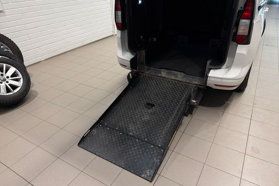 Volkswagen Caddy Maxi vaihtoauto