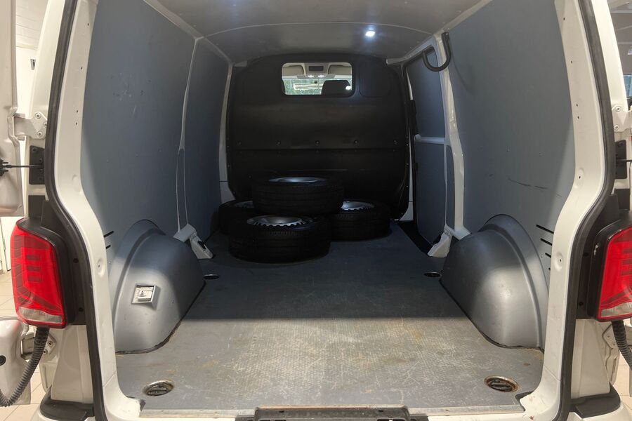 Volkswagen Transporter vaihtoauto