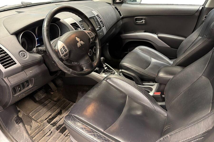 Mitsubishi Outlander vaihtoauto