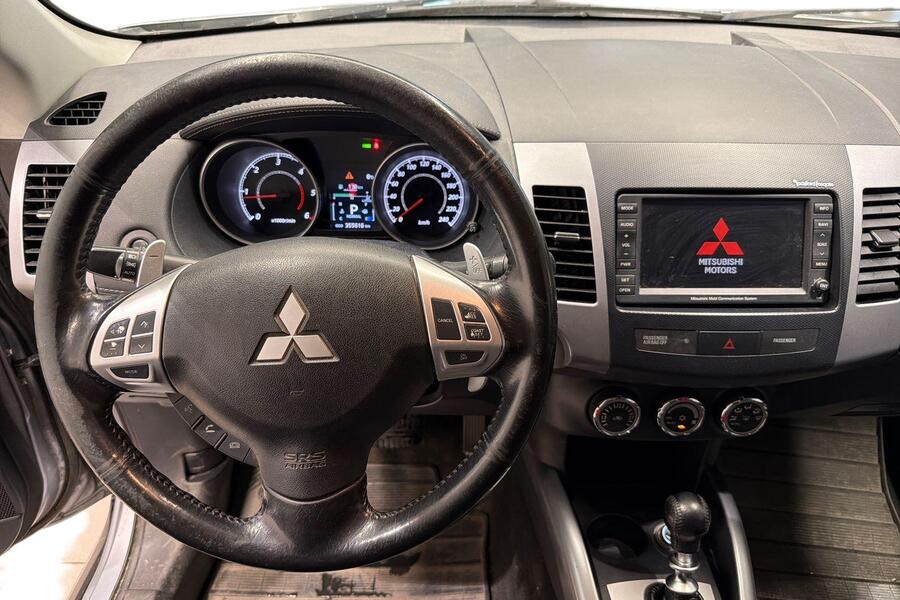 Mitsubishi Outlander vaihtoauto