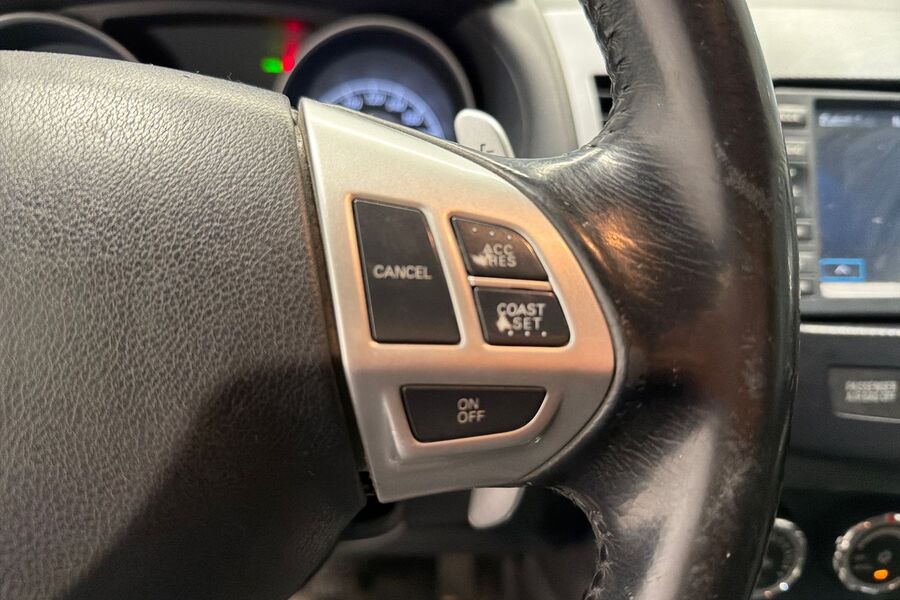 Mitsubishi Outlander vaihtoauto