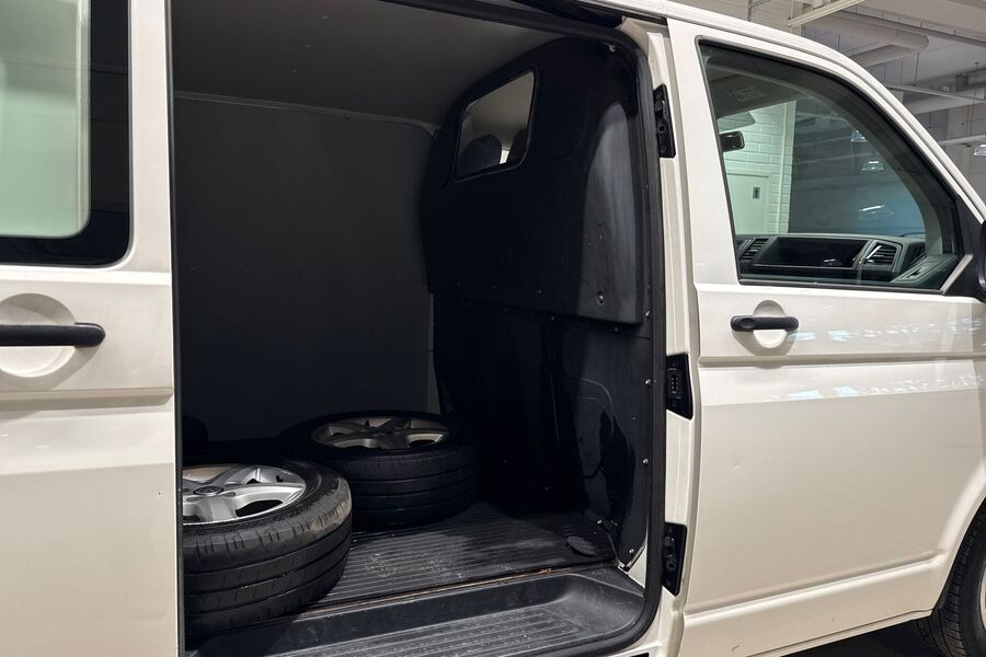 Volkswagen Transporter vaihtoauto