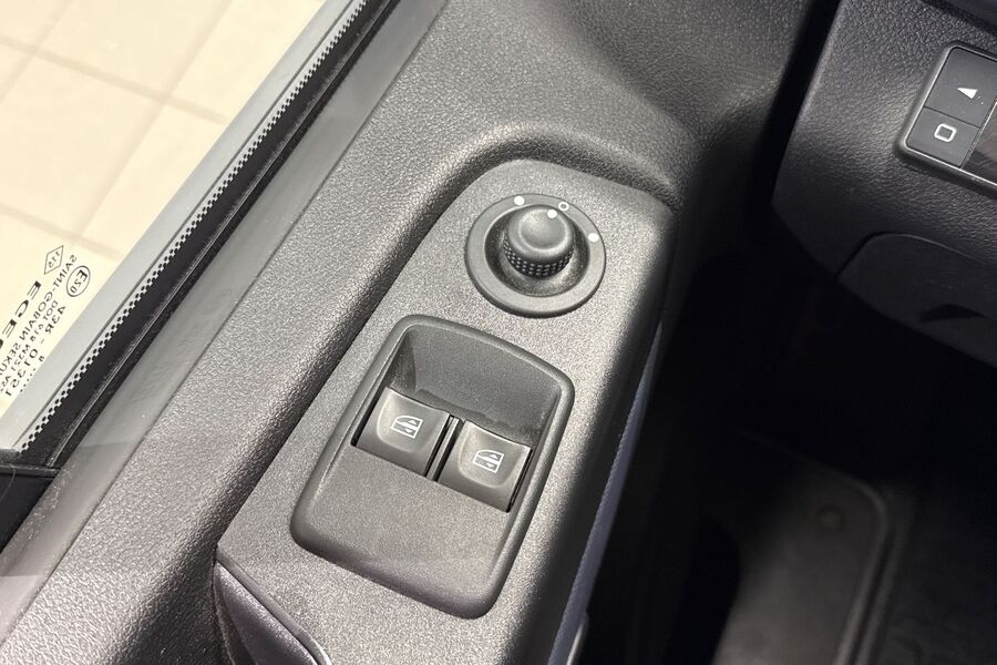 Opel Vivaro vaihtoauto