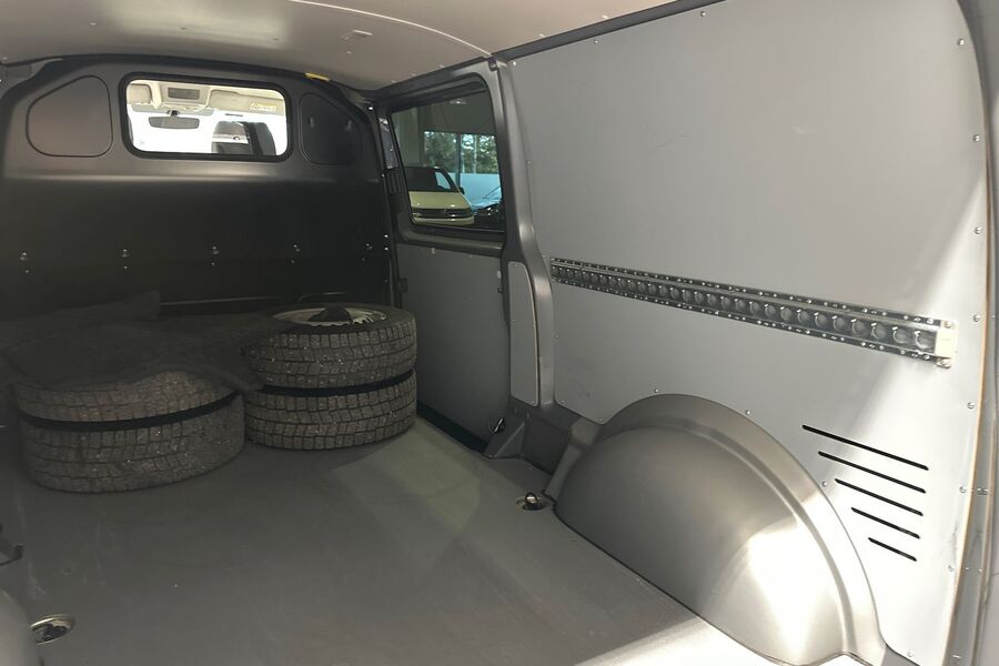 Volkswagen Transporter vaihtoauto