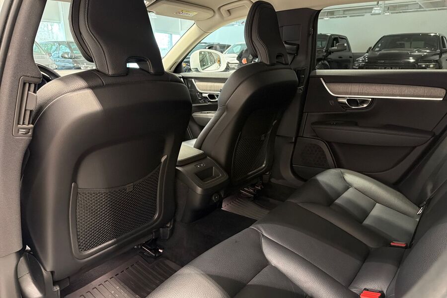 Volvo V90 Cross Country vaihtoauto