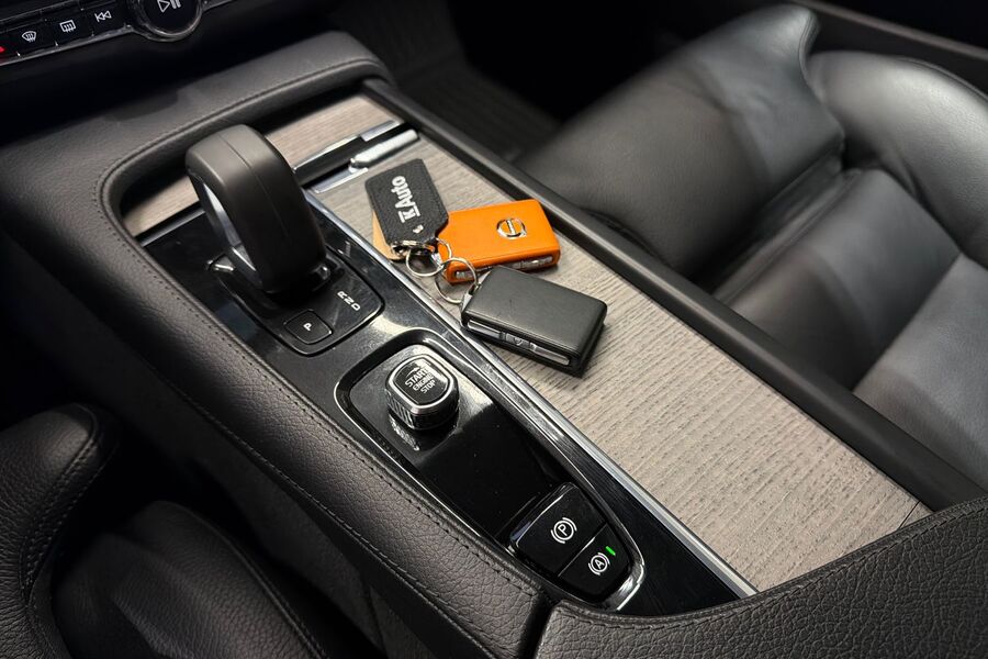 Volvo V90 Cross Country vaihtoauto