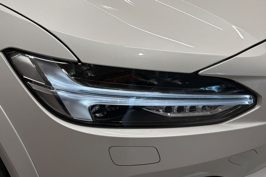 Volvo V90 Cross Country vaihtoauto