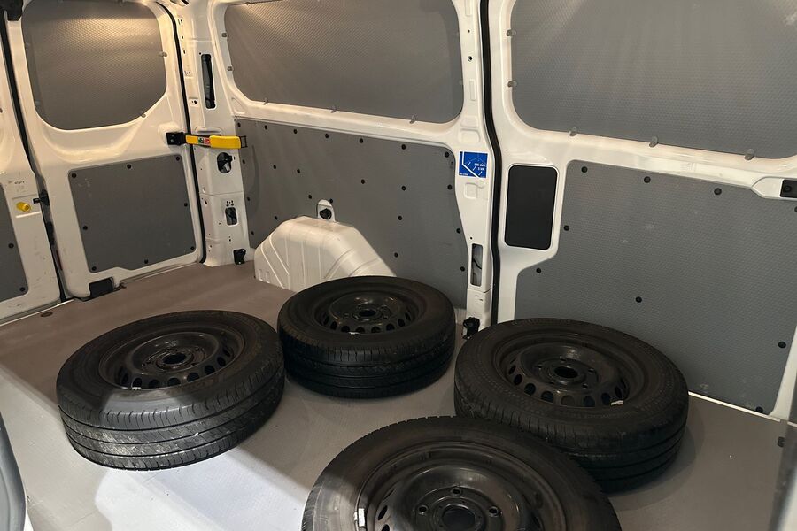 Ford Transit Custom vaihtoauto