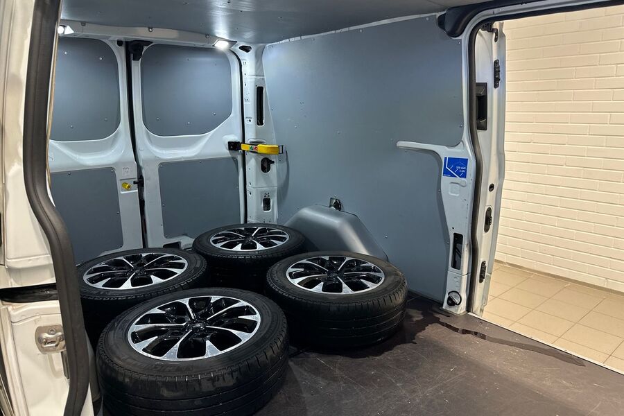 Ford Transit Custom vaihtoauto