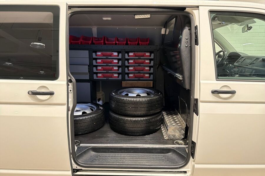 Volkswagen Transporter vaihtoauto