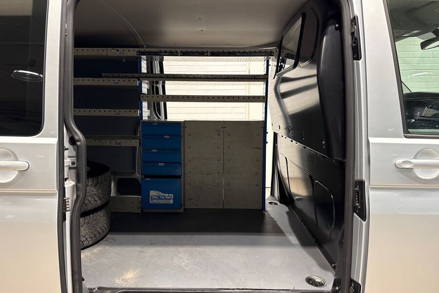 Volkswagen Transporter vaihtoauto