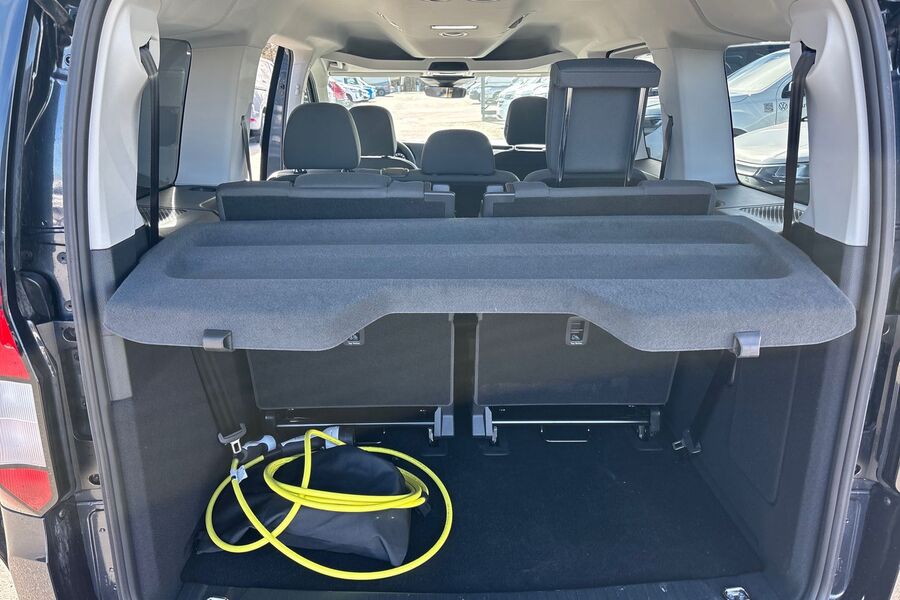 Volkswagen Caddy Maxi vaihtoauto