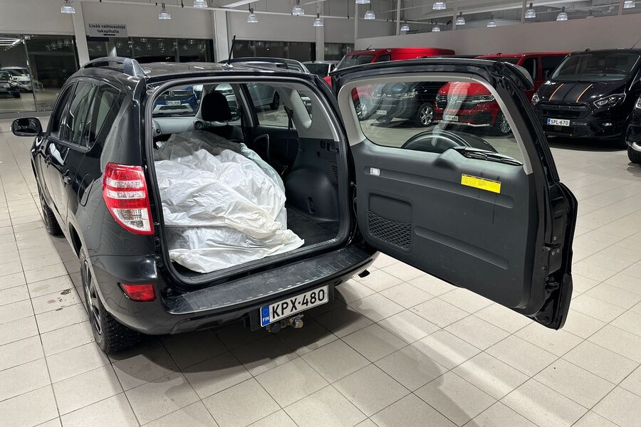 Toyota RAV4 vaihtoauto