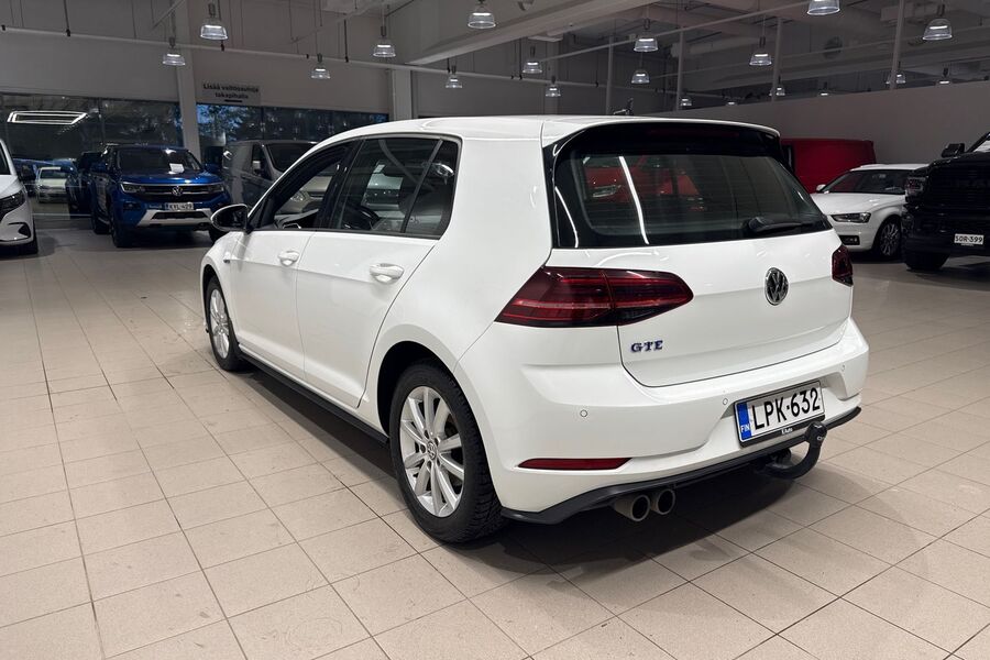Volkswagen Golf vaihtoauto