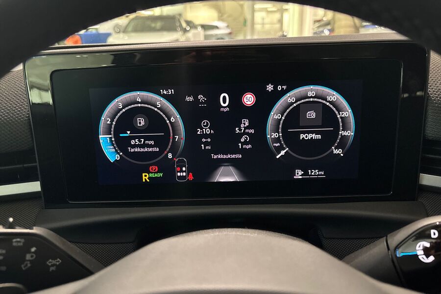 Volkswagen T-Roc vaihtoauto