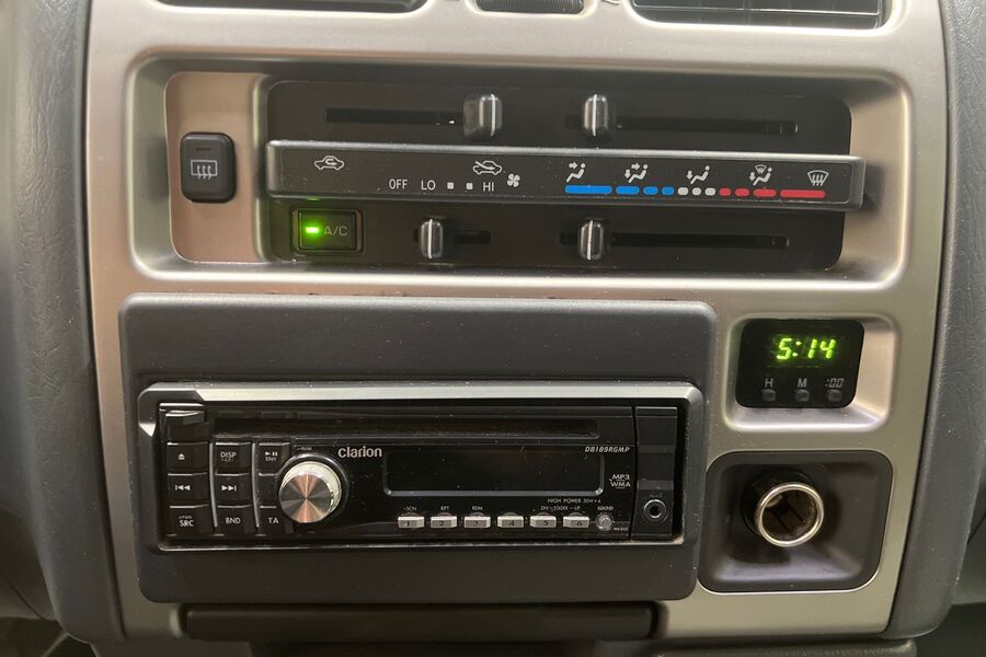 Toyota Hiace vaihtoauto