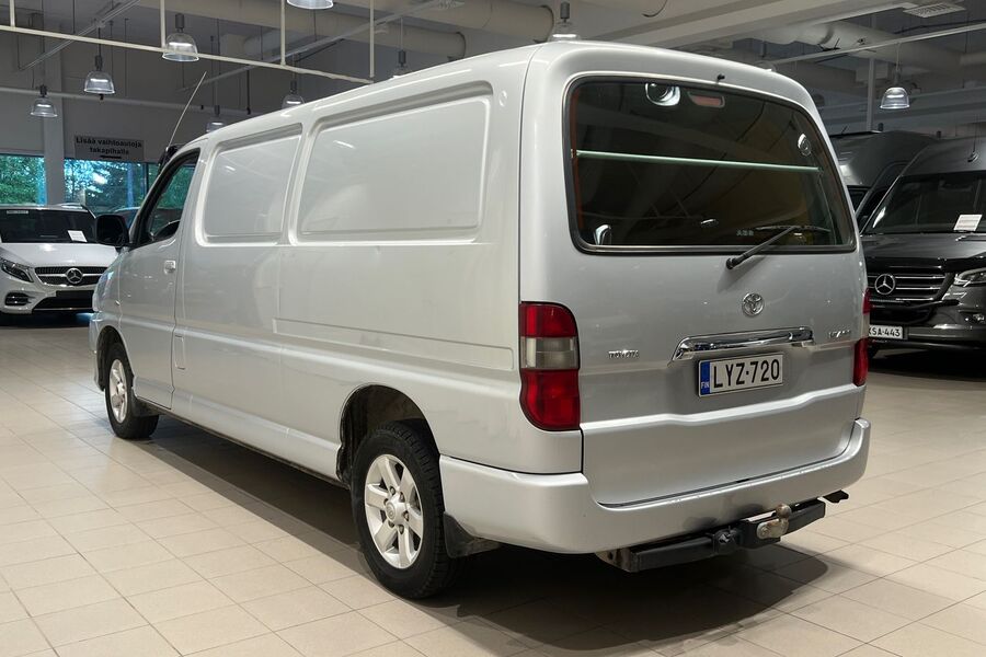 Toyota Hiace vaihtoauto